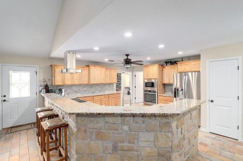 20217 Engelmann Ln, Webberville TX exterior