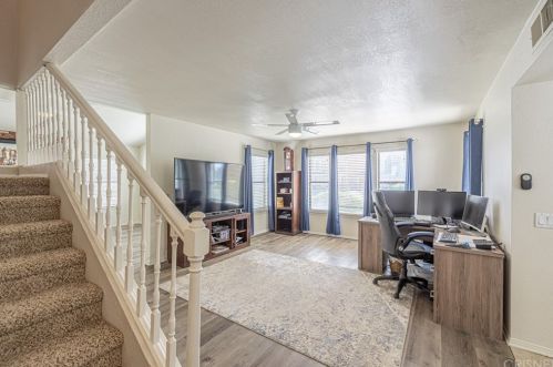 42336 La Gabriella Dr, Lancaster CA 93536-4388 exterior