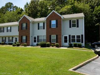 3502 Clover Meadows Dr, Chesapeake, VA 23321-4411