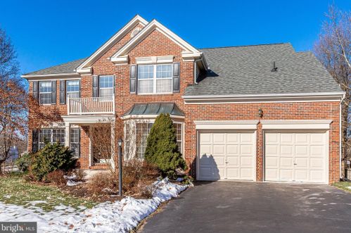 13676 Bridlewood Dr, Gainesville, VA 20155-1790