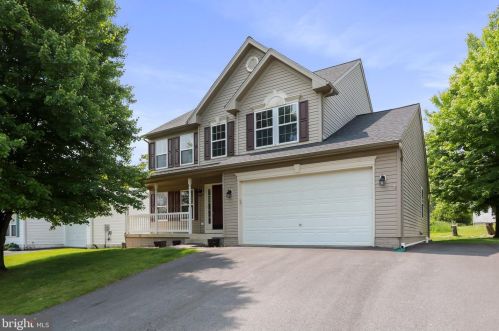 62 Kreglow Ct, Hedgesville, WV 25427-3469