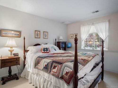 6439 Hinsdale Ave, Englewood CO 80112-1905 exterior