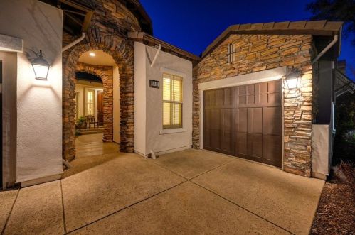 5040 Crail Way, Folsom, CA 95762-7694