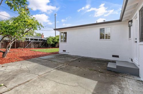 809 Alvarado Ave, Sunnyvale CA  94085-3403 exterior