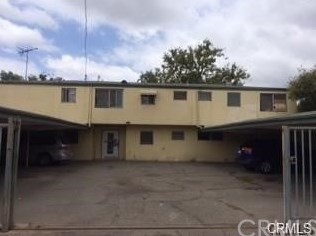 611 Orange Ave, Santa Ana CA  92701-5877 exterior