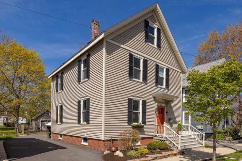 492 Union St, Portsmouth, NH 03801-5056