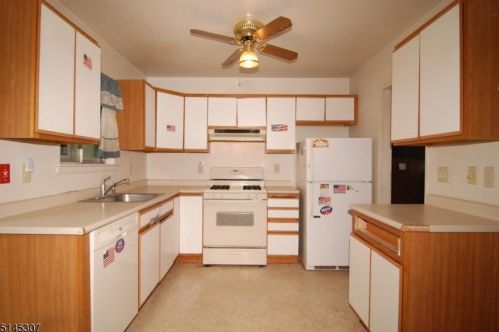 2 Kitchell Rd, Parsippany, NJ 07834-1322