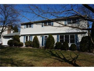2760 Saddlebrook Ln, Bethlehem, PA 18017-3112