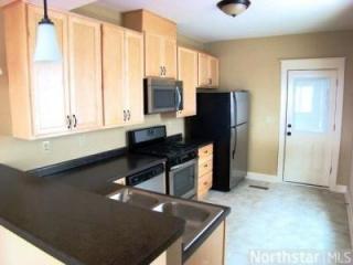 335 2nd St, Minneapolis MN  55413-2033 exterior