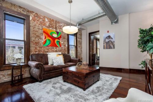 2101 Larimer St, Denver, CO 80205-2096