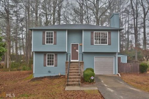 5594 Bradley Cir, Lithonia, GA 30038-1169