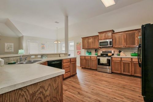 4724 Homelands Way, Fort Worth TX  76135-1665 exterior