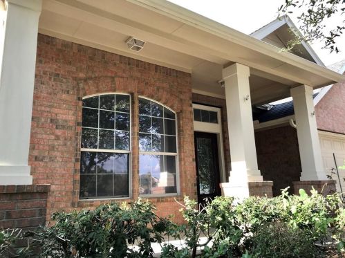 6902 Grants Hollow Ln, Richmond TX  77407-3827 exterior