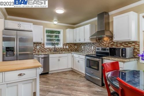 19138 San Miguel Ave, Hayward, CA 94546-3016
