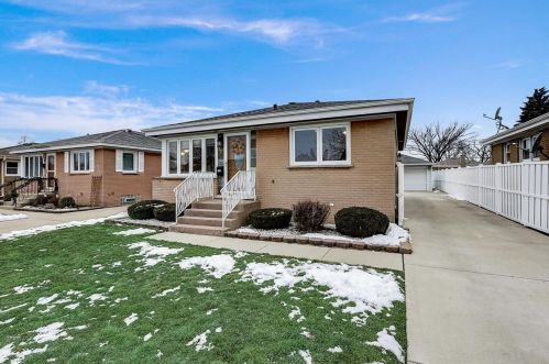 4836 Ozark Ave, Chicago, IL 60706-3310
