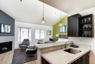 1030 Tiverton Ave, Los Angeles CA  90024-0029 exterior