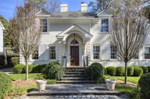 4187 Club Dr, Atlanta, GA 30319-1115