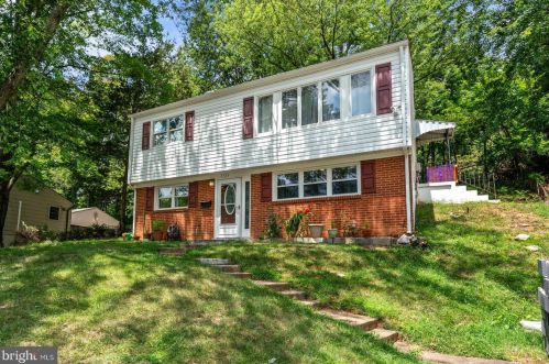 3326 Beaumont Rd, Woodbridge, VA 22193-1523