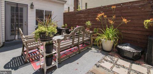 413 Belgrade St, Philadelphia PA 19125-2622 exterior