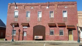 119 Main St, Sharon, TN 38255-4489