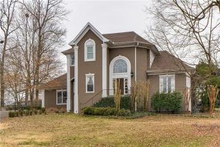 208 Delaney Cir, Dickson, TN 37055-1562