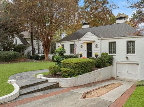 1880 Greystone Rd, Atlanta GA  30318-2621 exterior