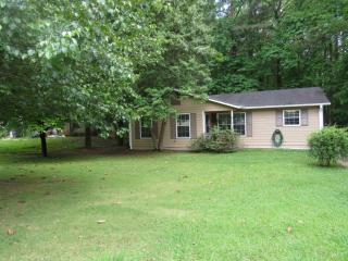 4088 Dustin Dr, Acworth, GA 30101-3763