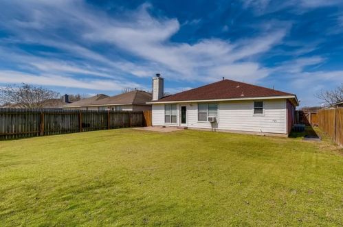 119 Valley Run Trl, Webberville, TX 78621-4191