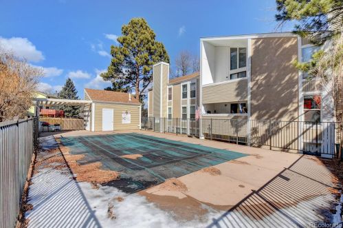 3872 Fraser St, Denver CO  80014-4061 exterior