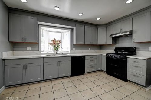 700 Janss St, Anaheim CA  92805-2568 exterior