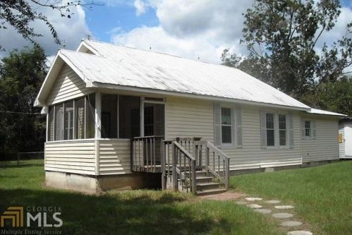 976 Shawnee Egypt Rd, Stillwell, GA 31329-3443