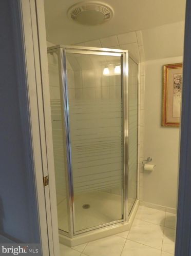 3 Shirley Ln, Trenton NJ 08610 exterior