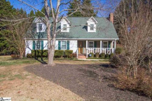 201 Court Dr, Easley, SC 29642-3507