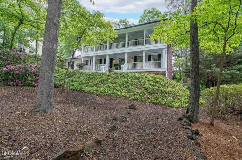 1361 Valley Reserve Dr, Kennesaw, GA 30152-4850