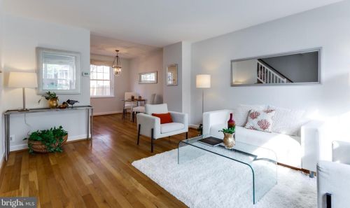 4605 30th Rd, Arlington, VA 22206-1611