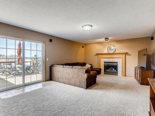 9739 Summit Ct, Monticello, MN 55362-8655