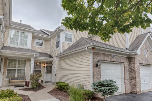 968 Sheridan Cir, Naperville, IL 60563-4213
