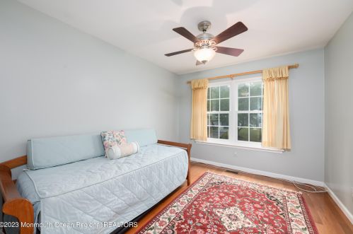 25 Malibu Dr, Tinton Falls NJ 07724-2542 exterior