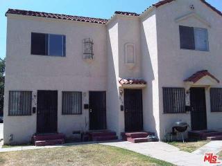 2911 9th Ave, Los Angeles CA  90018-2305 exterior