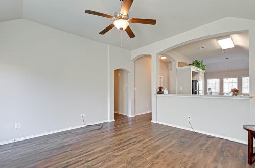 1042 Pleasant Bnd, Conroe TX  77301-1898 exterior