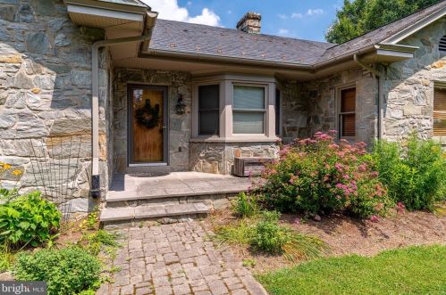 817 Eshelman Mill Rd, Lancaster, PA 17602-1203