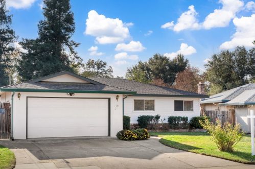 6605 Rinconada Dr, Citrus Heights, CA 95610-4527
