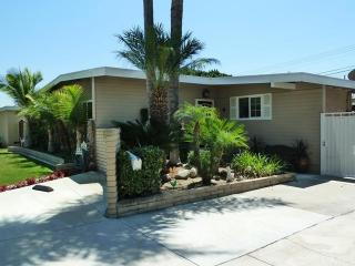 15420 Midcrest Dr, Whittier CA  90604-2338 exterior