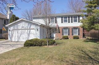 1303 Frederick Ln, Naperville, IL 60565-1201
