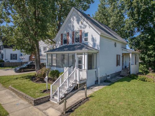 101 Blossom St, Nashua, NH 03060-3715