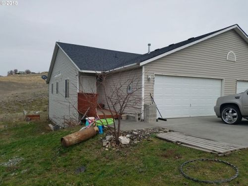 921 Nye Ave, Cayuse, OR 97801-9402