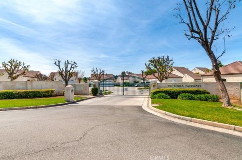 1811 Prince Albert Dr, Riverside, CA 92507-5897