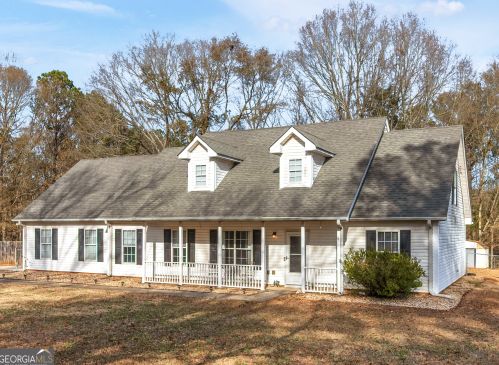1271 Coan Dr, Locust Grove, GA 30248-2149