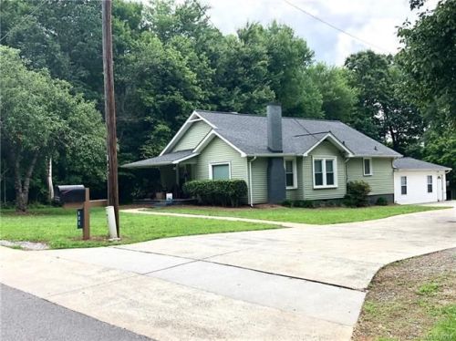 121 Apple Hill Rd, Bells Cross Roads, NC 28166-9570