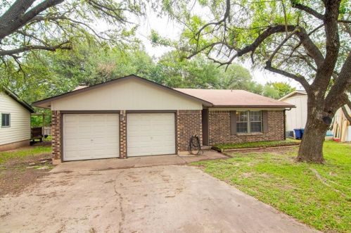 1602 Charolais Dr, Austin TX  78758-3641 exterior